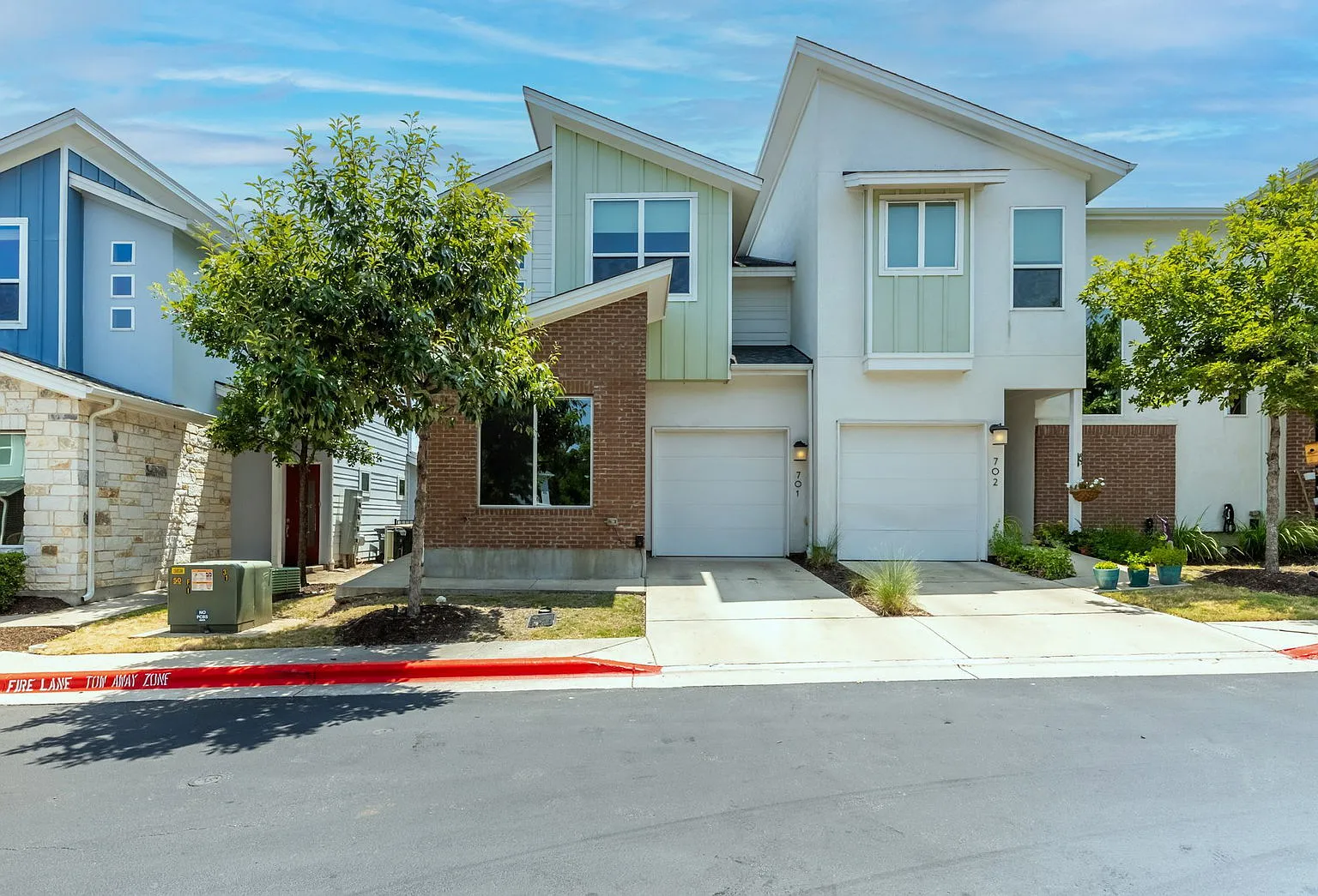 3 bed, 3.0 bath, 1686 sqft, $2,895 — Photo 1
