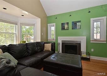 5th image of 1528 Louisville Ave W