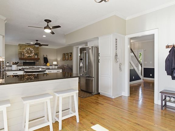 5th image of 118 Chatim Ridge Ct