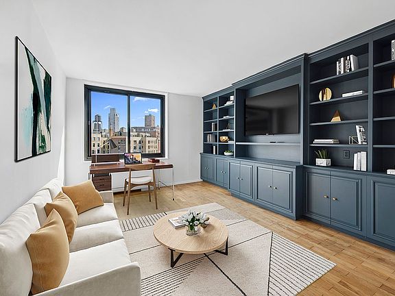 4th image of 40 E 94th St APT 17A