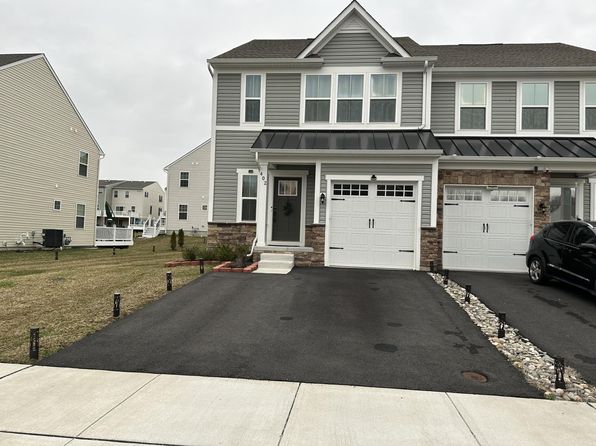 402 Tree Of Heaven Way