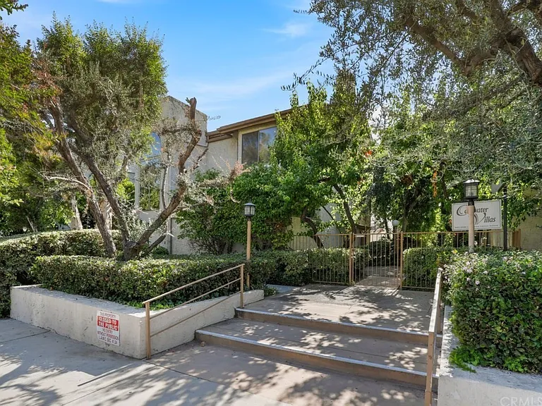 5323 Coldwater Canyon Ave #A — Photo 24