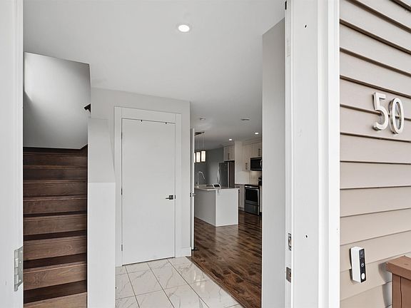 3rd image of 50 Kerri Lea Ln