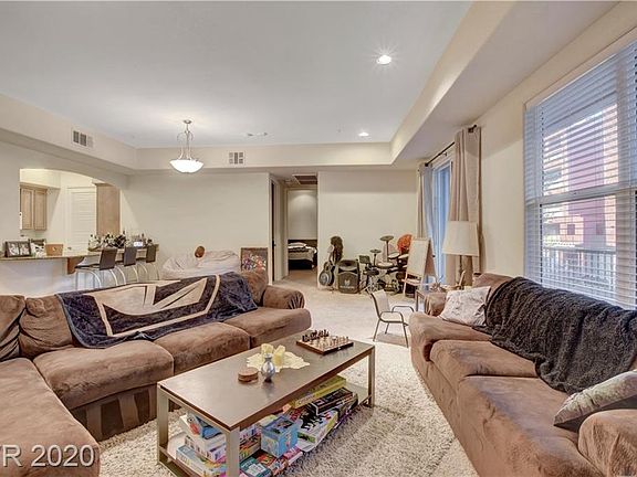 4th image of 38 E Serene Ave Unit 132