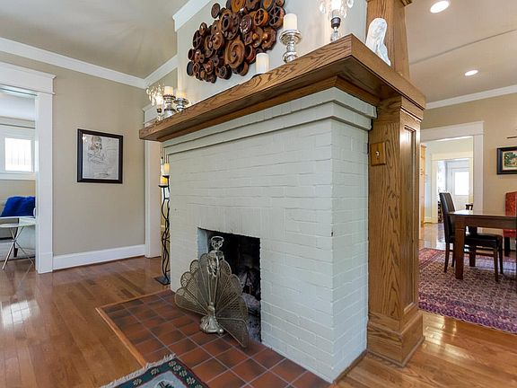 5th image of 105 Glenwood Dr