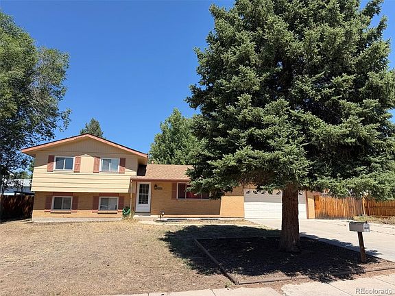3rd image of 3627 Haven Circle