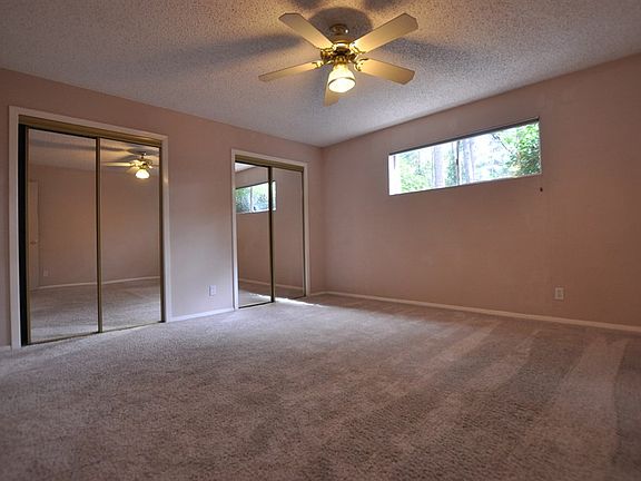 4th image of 1509 Tanglewood Dr E