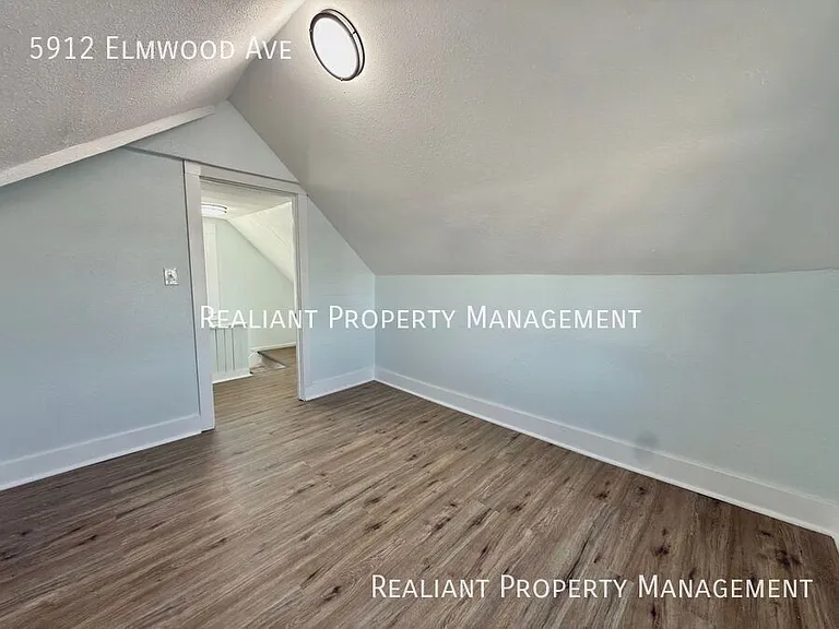 5912 Elmwood Ave — Photo 14