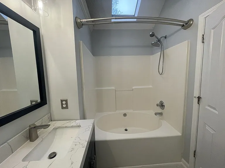 2285 Oak Hill Dr — Photo 16