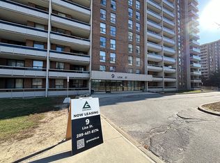9 Lisa St., Brampton, ON L6T 4E7