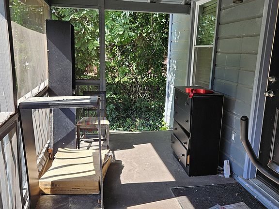 2nd image of 331 Nixon Ave SW