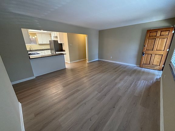 3rd image of 1112 S Washington Ave