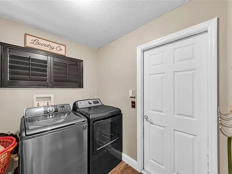 13115 Royal George Ave — Photo 47