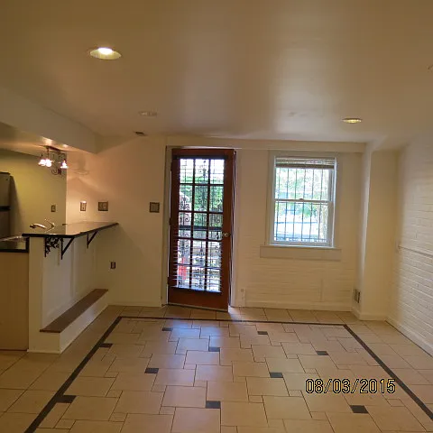 2 bed, 900 sqft, $2,850 — Photo 3