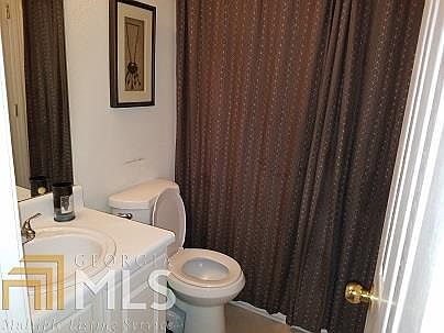 2nd image of 729 Hillandale Ln