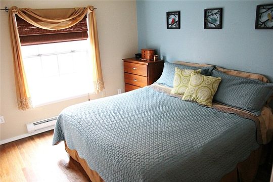 5th image of 720 Lincoln Ave
