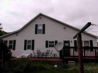 5324 Beagle Ln, Platteville, WI 53818