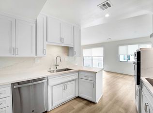 8430 De Longpre Ave #305, West Hollywood, CA 90069