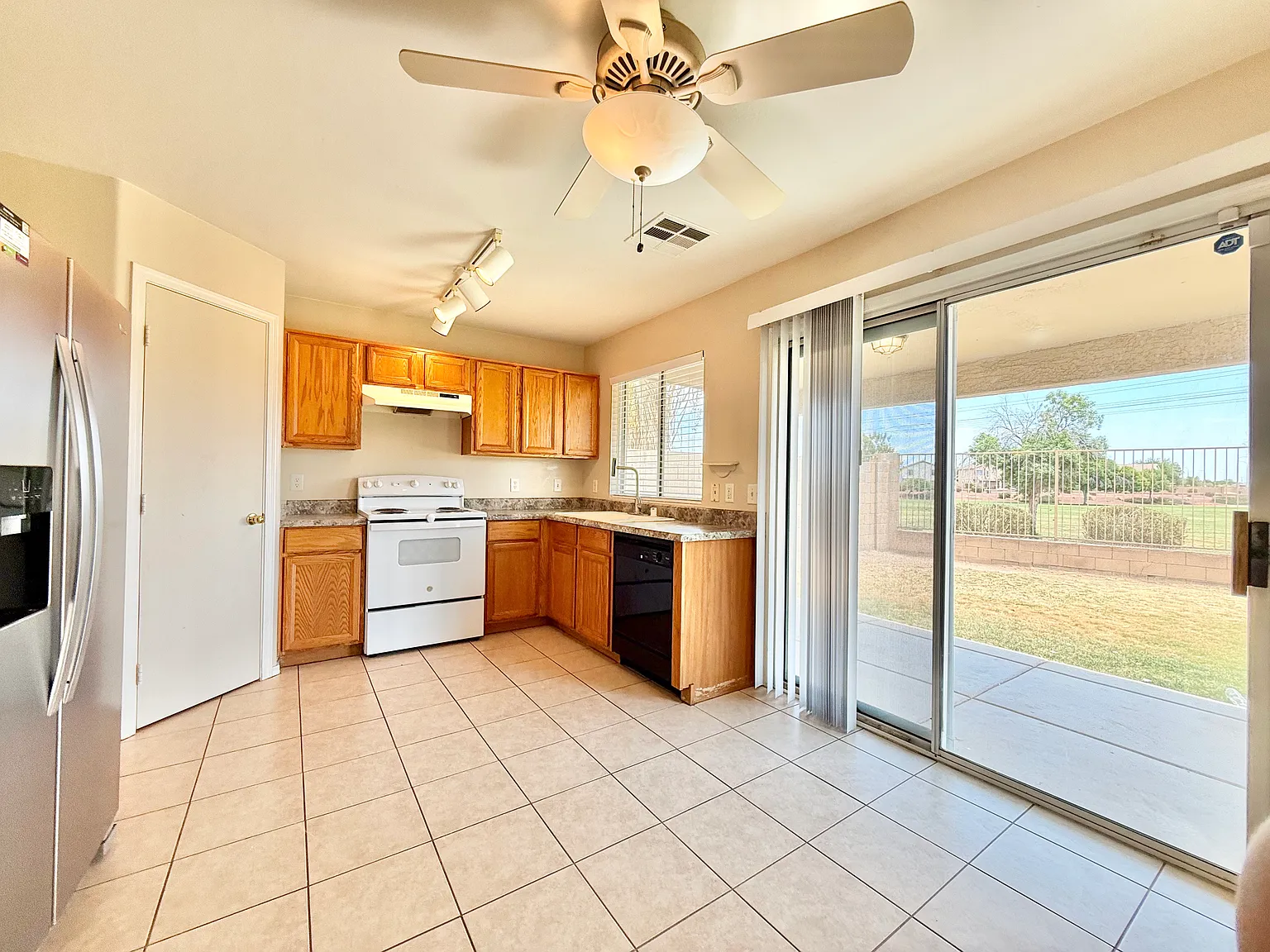 Fabulous 3-Bedroom home For Rent!! — Photo 4