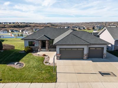1801 Ridge Dr SE, Mandan, ND, 58554