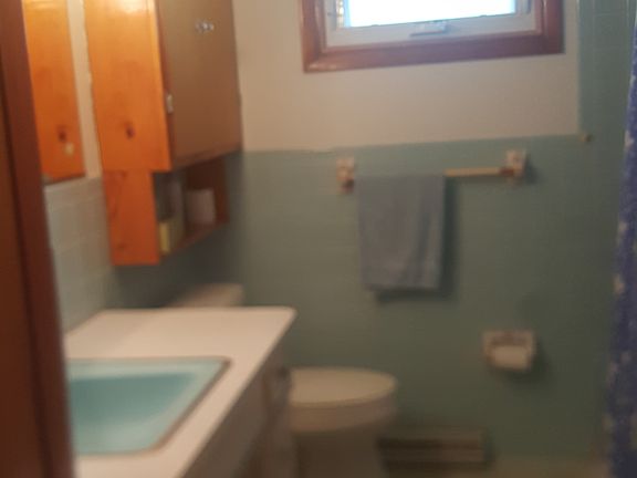 4th image of 10 Suzette Dr