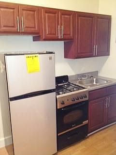 2nd image of 511 E 81st St APT 1