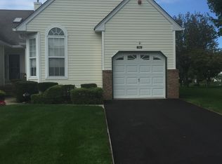 701 Constance Ln, Port Jefferson Station, NY 11776