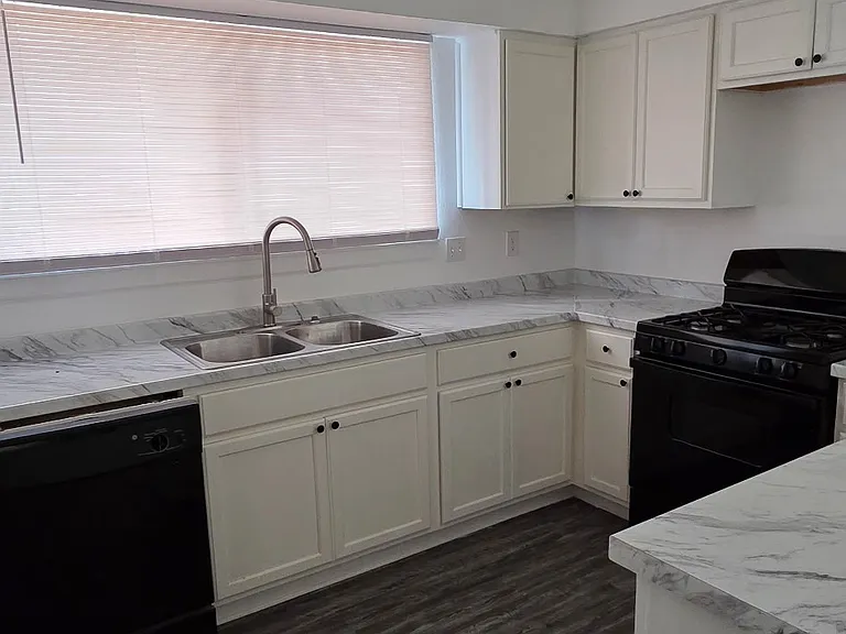 2731 Dawn Star Dr — Photo 5