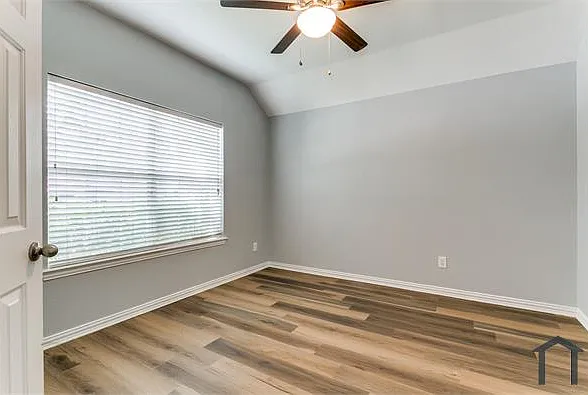 815 Creekside Dr — Photo 19