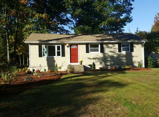 52 Woodfield St, Nashua, NH 03062