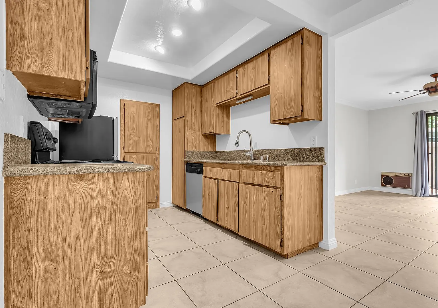20702 El Toro Rd — Photo 3