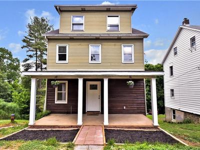 2533 Quarry Ln, Hellertown, PA, 18055