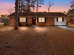 1019 White Cir, Hinesville, GA 31313
