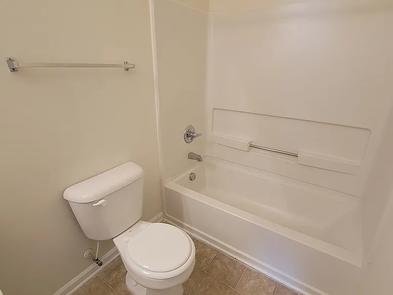 2840 Barrymore St #104 — Photo 16
