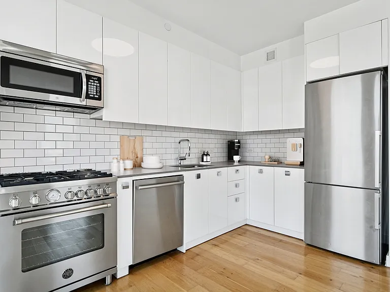125 Delancey St #1705 — Photo 15