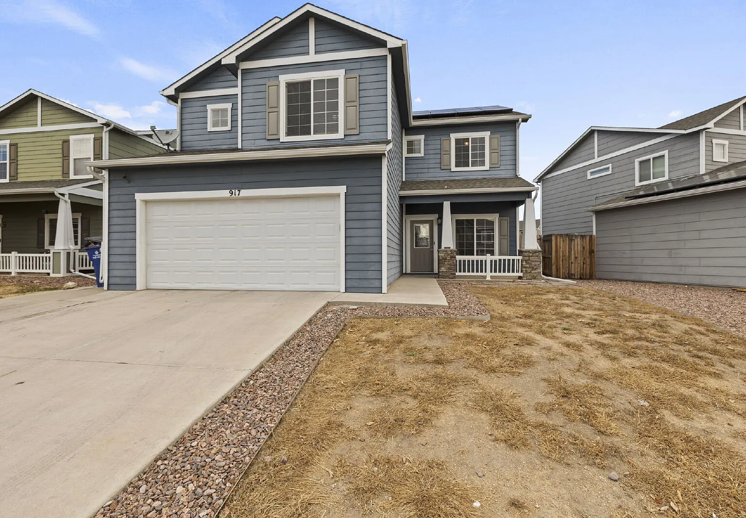 4 bed, 3.0 bath, 2188 sqft, $2,300 — Photo 1