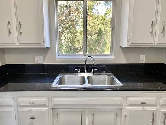 2nd image of 6706 York Blvd #15