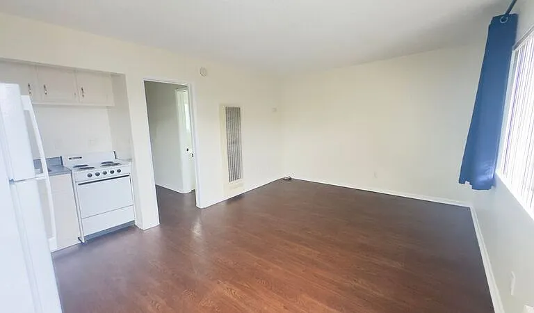 7350 Pickering Ave #17 — Photo 3