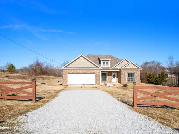 317 Beechtree Ln, Byhalia, MS 38611