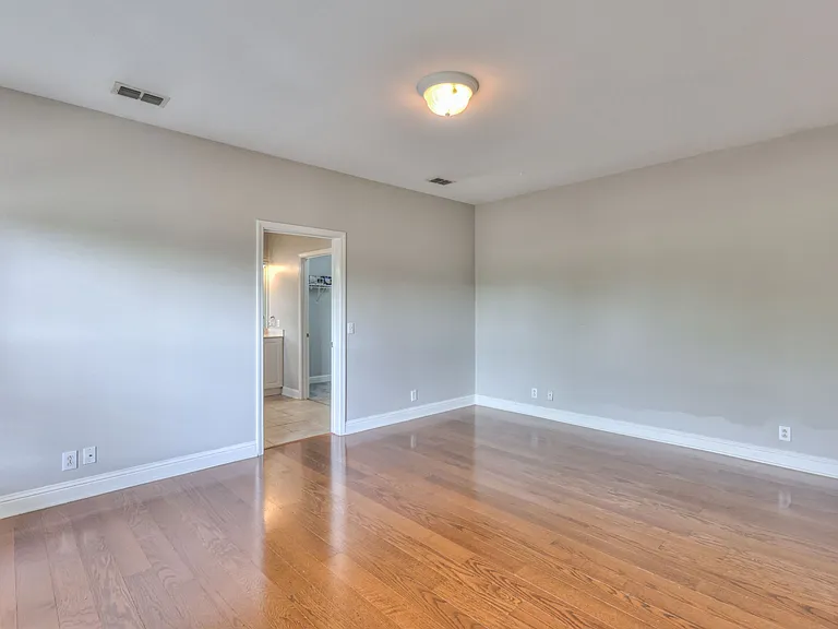 2111 Gold Valley Dr — Photo 15