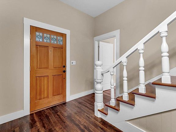 5th image of 24894 Long St