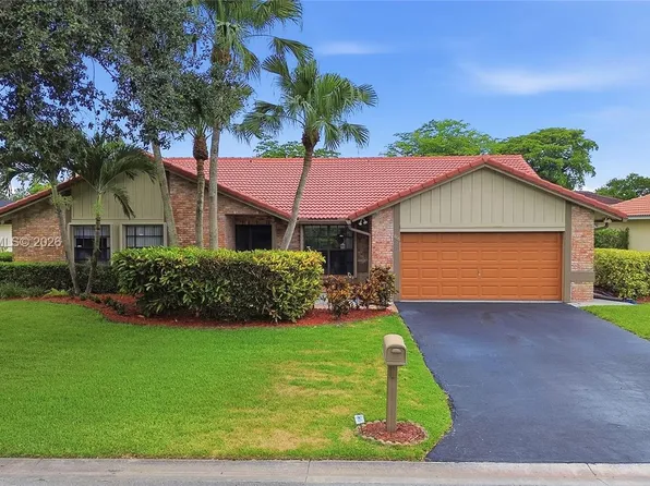 866 NW 110th Ave, Coral Springs, FL 33071