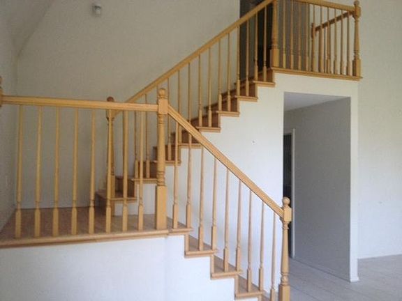 2nd image of 2880 Lakewood Dr