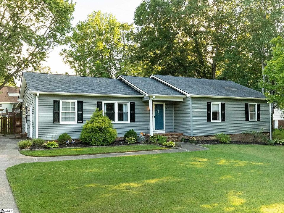 1st image of 7 Crowndale Ct