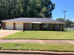 3893 Brookmeade St, Memphis, TN 38127