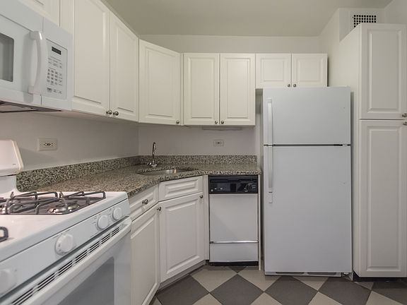 5th image of 420 E 80th St APT 8E