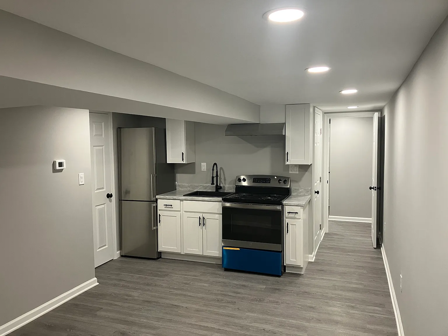 2 bed, 900 sqft, $1,600 — Photo 4
