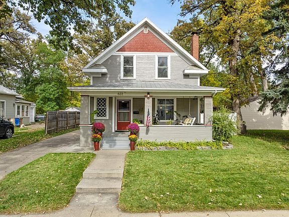 2nd image of 623 1st Ave SE