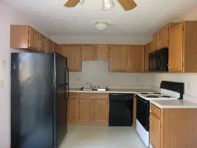 233 Sandridge Dr #233 — Photo 4