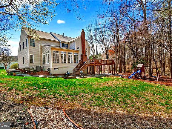 5th image of 21 Hackett Ct